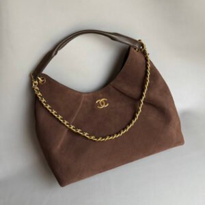 حقيبة Chanel هوبو باللون الأسود والذهبي