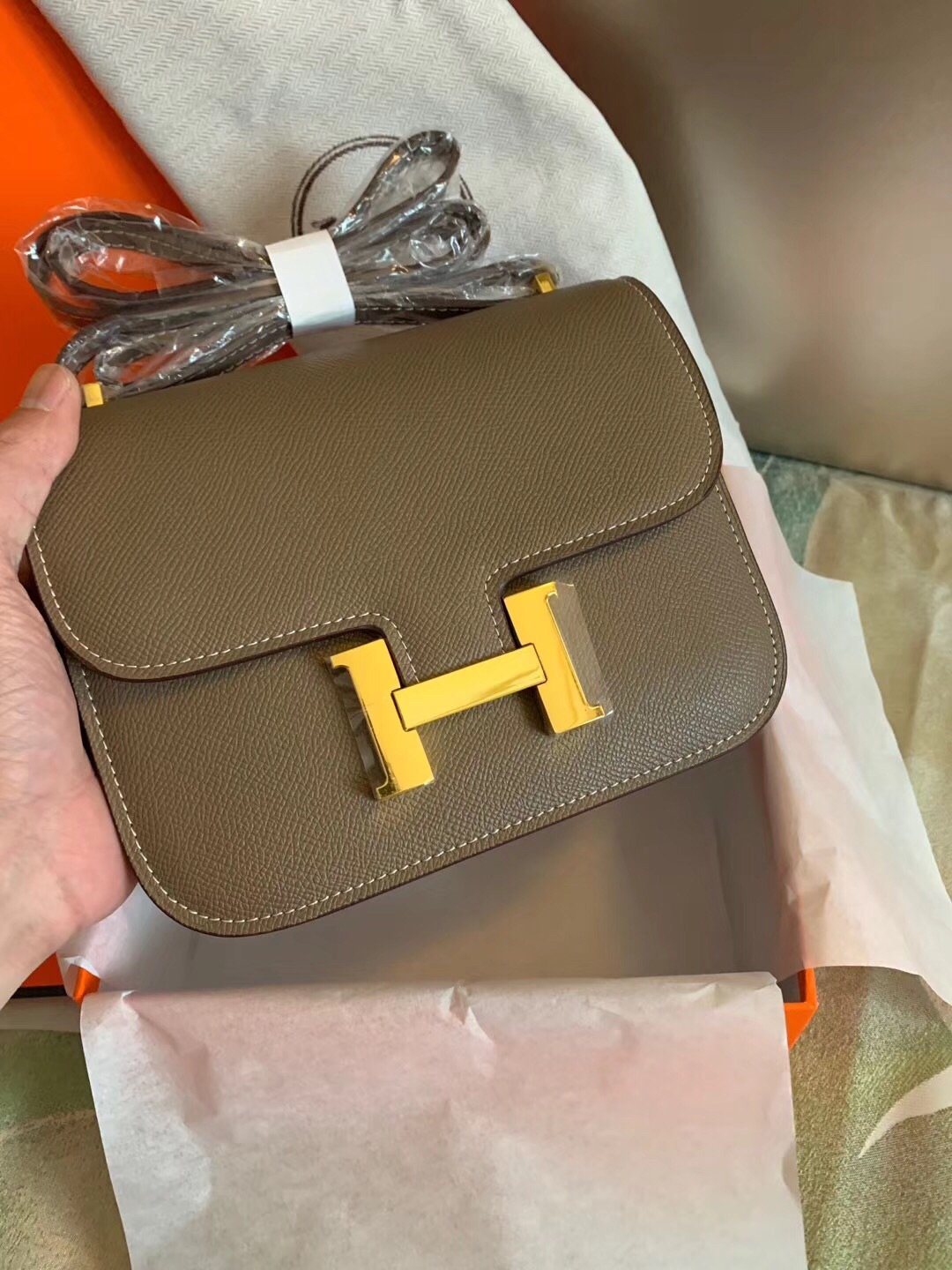 حقيبة Hermès Constance 19