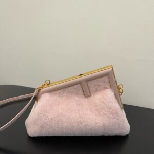 حقيبة Fendi First الكبيرة
