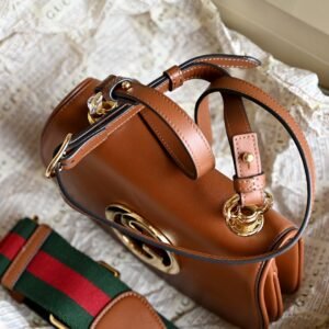 حقيبة Gucci Blondie بالنقشة الكلاسيكية
