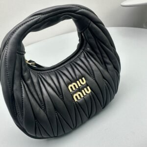 حقيبة Miu Miu Wander هوبو
