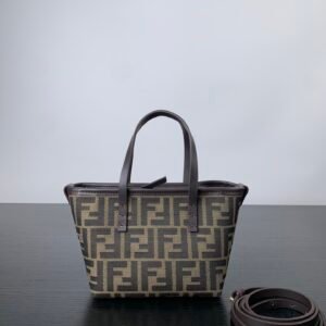 حقيبة Fendi Mini Roll توت