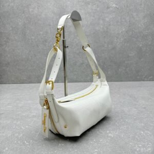 حقيبة Dior D-Journey هوبو